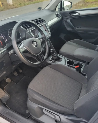 Volkswagen Tiguan cena 99000 przebieg: 34500, rok produkcji 2019 z Jasło małe 137